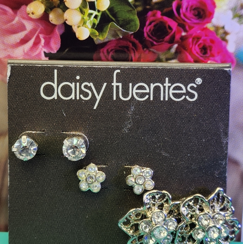#1525 daisy Fuentes EARRINGS SET OF 3, CRYSTAL STONES. NEW - Picture 6 of 6